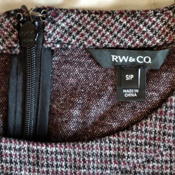 Black, Gray, and Plum Houndstooth Short Sleeve Fit and Flare Dress with Belt - Picture 9 of 11